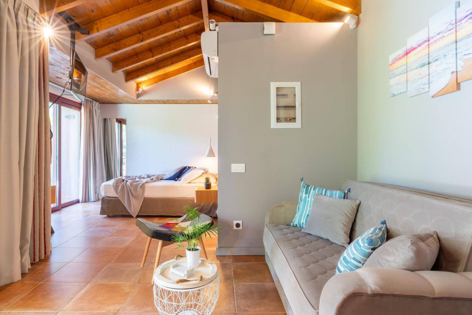 Klaritz Luxury Suites Lassi  Ngoại thất bức ảnh