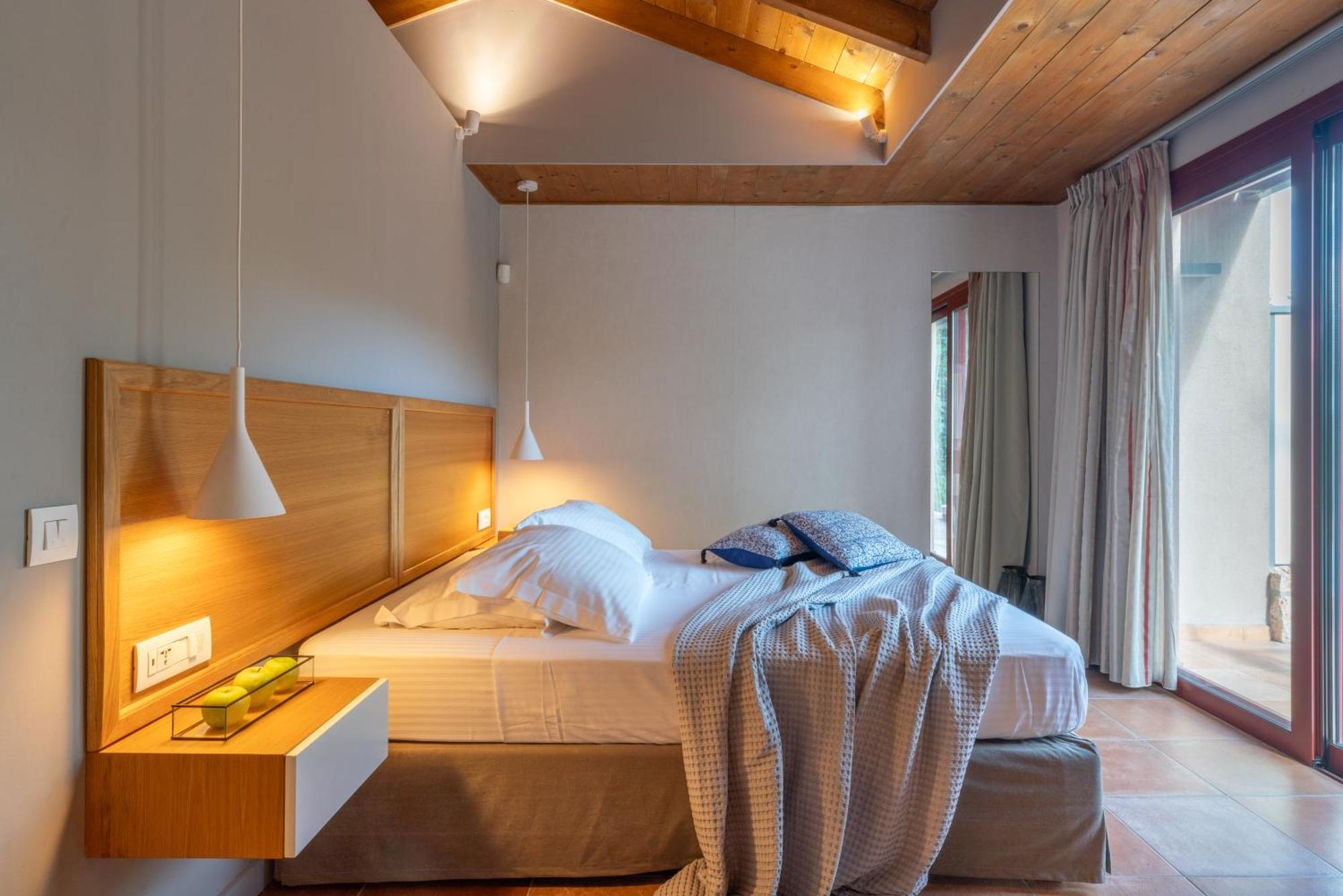 Klaritz Luxury Suites Lassi  Ngoại thất bức ảnh